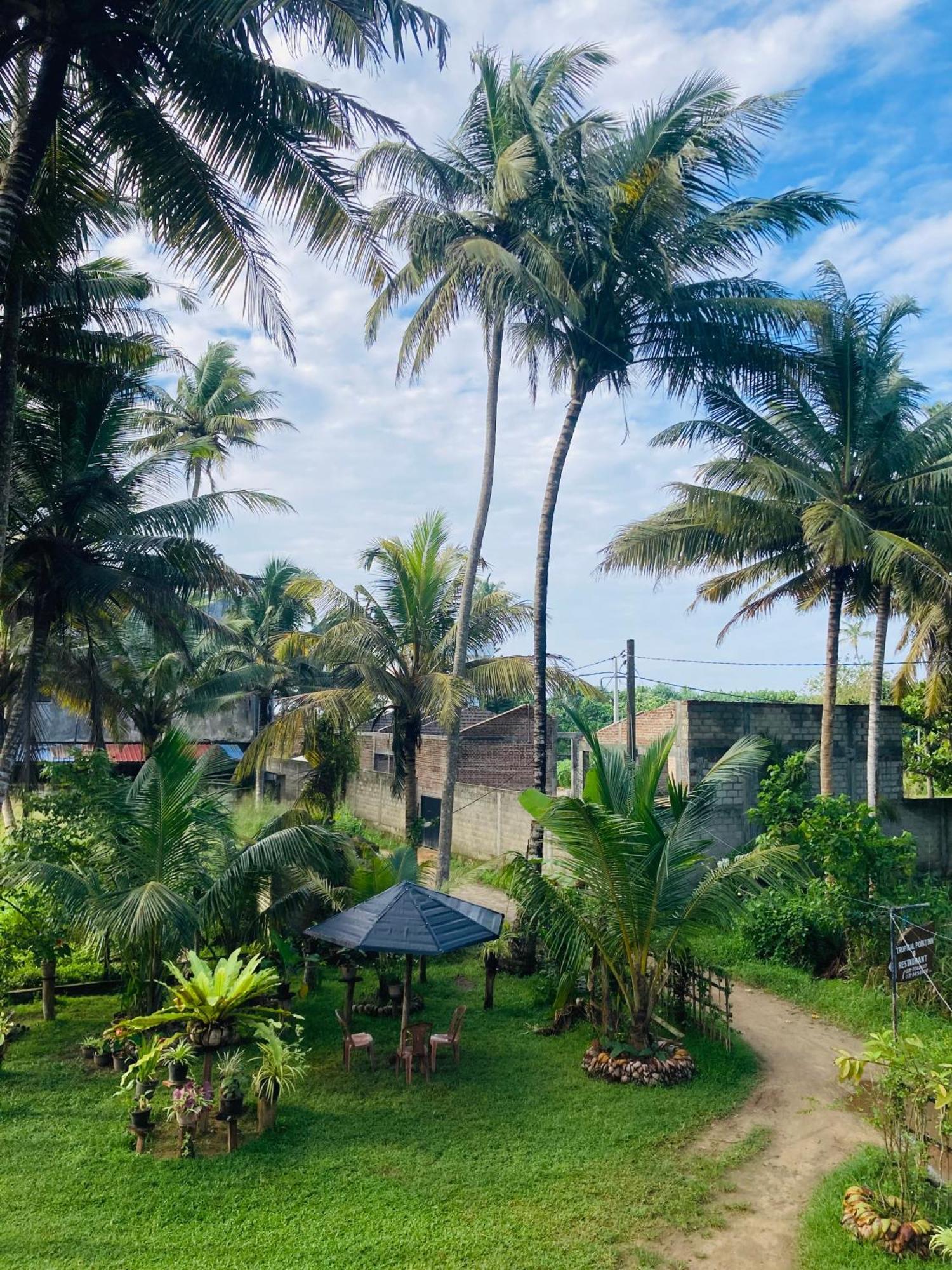 Tropical Point Inn Matara Bagian luar foto